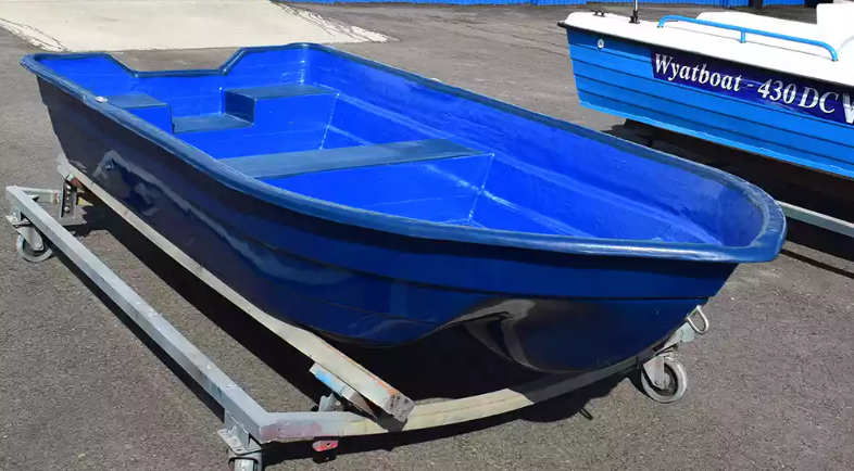 Стеклопластиковая лодка Neman-340 (тримаран) в Йошкар-Оле