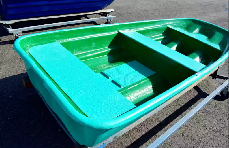 Стеклопластиковая лодка Старт (тримаран) в Йошкар-Оле