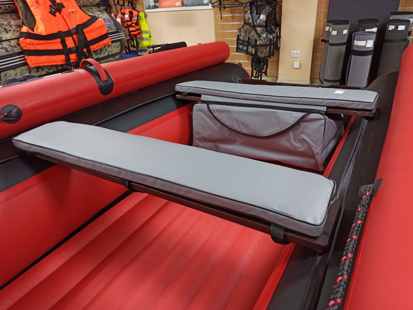 КОМПЛЕКТ МЯГКИХ НАКЛАДОК С СУМКОЙ ДЛЯ ЛОДОК 110Х20 СЕРЫЙ в Йошкар-Оле