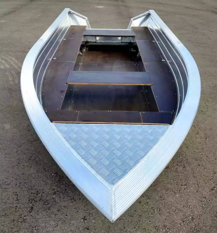 Алюминиевая лодка Неман-400 в Йошкар-Оле