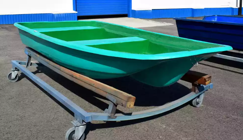 Стеклопластиковая лодка Старт (тримаран) в Йошкар-Оле