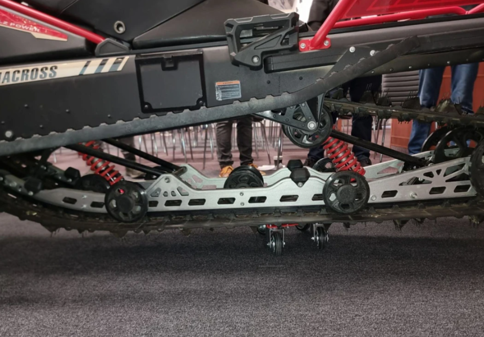 Снегоход AODES Siberiacross 1000 SWT 600mm LCD 6.8 в Йошкар-Оле