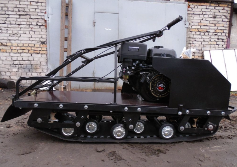 Мотобуксировщик AhtaR Зима 15 л/с с вариатором в Йошкар-Оле