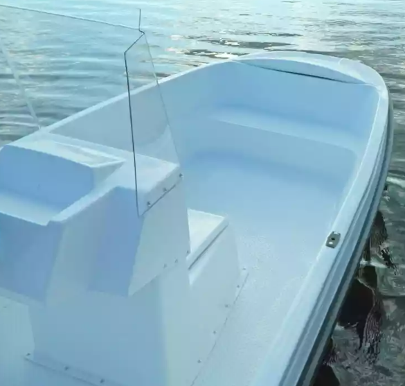 Стеклопластиковая лодка Пингвин с консолью (тримаран) в Йошкар-Оле