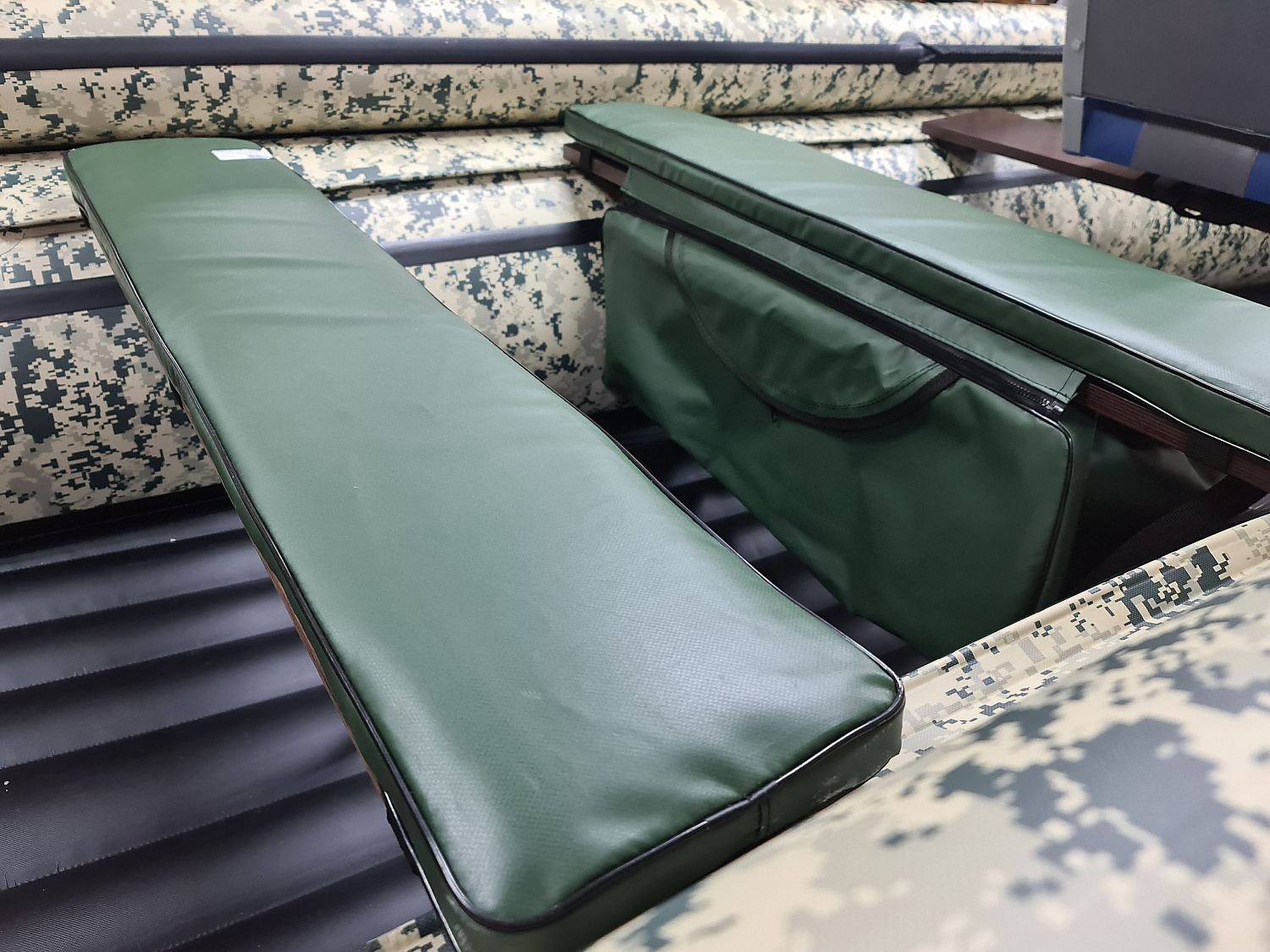 КОМПЛЕКТ МЯГКИХ НАКЛАДОК С СУМКОЙ ДЛЯ ЛОДОК 110Х20 ЗЕЛЕНЫЙ в Йошкар-Оле