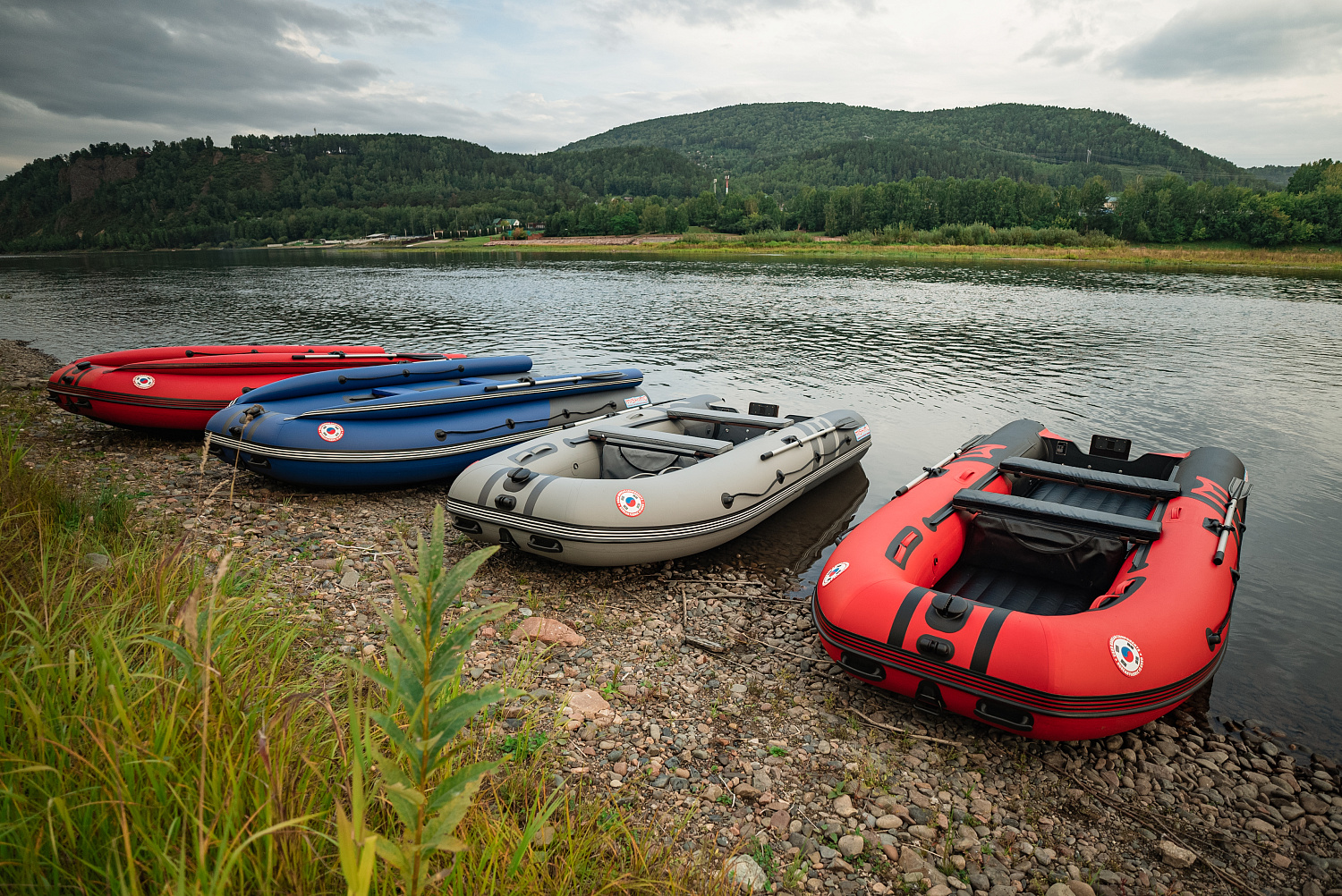 Лодка MISHIMO RIVER FJET PRO 430  под водомет в Йошкар-Оле